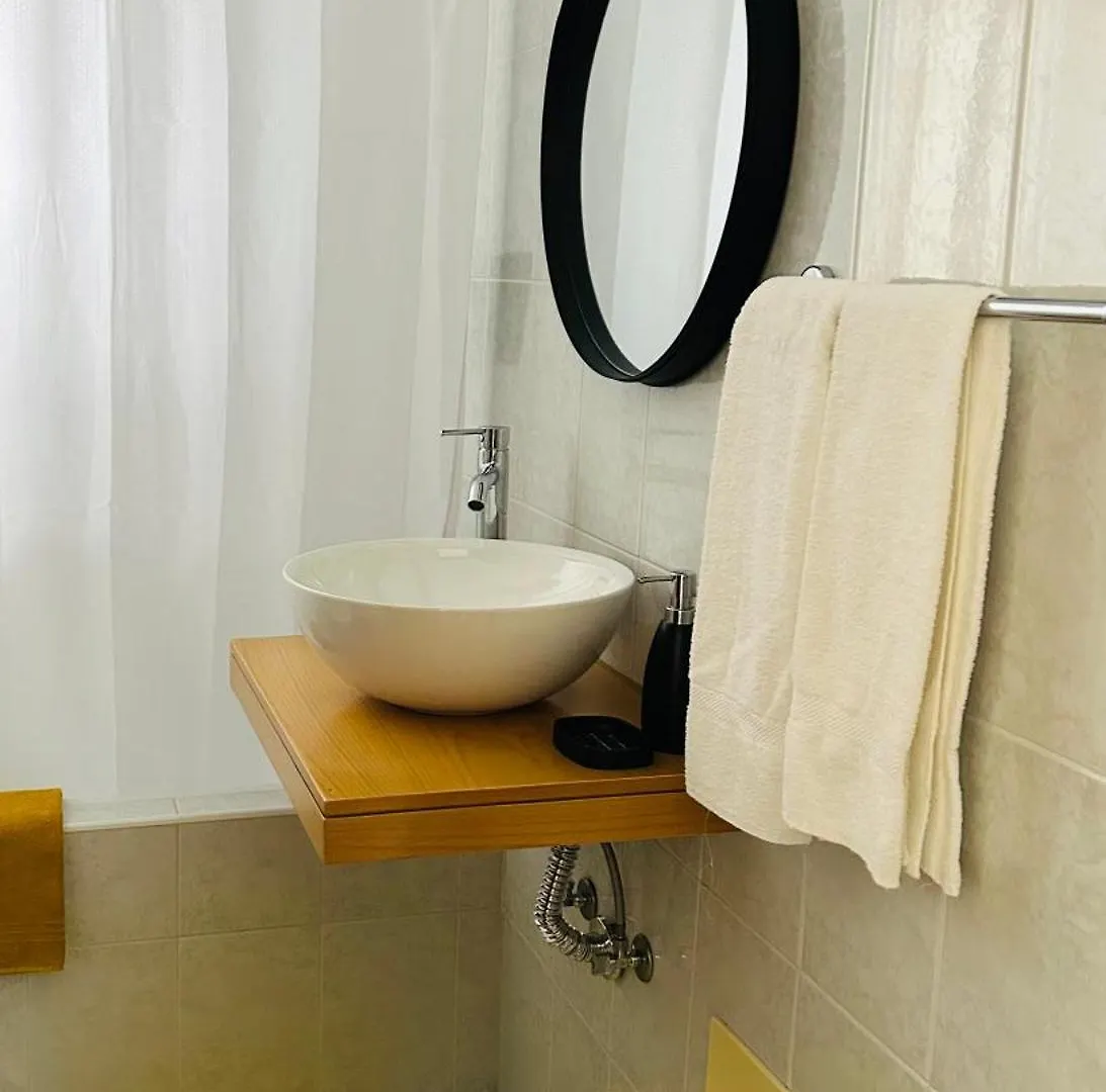 Homestay Solmar - Alojamento Porto Moniz